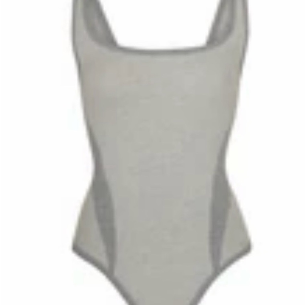 SKIMS Gray Sleeveless Bodysuit- 2X